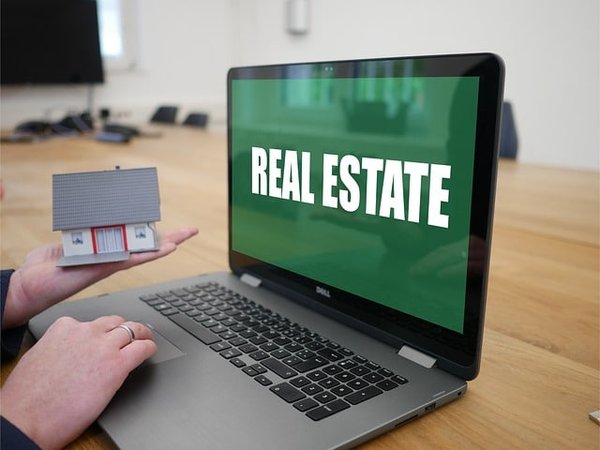 Les compétences incontournables d'un agent immobilier performant